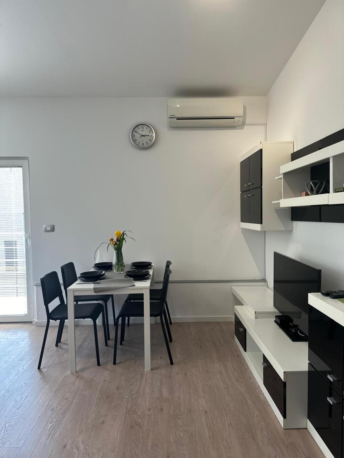 Apartment Stucin Vipava Exterior photo